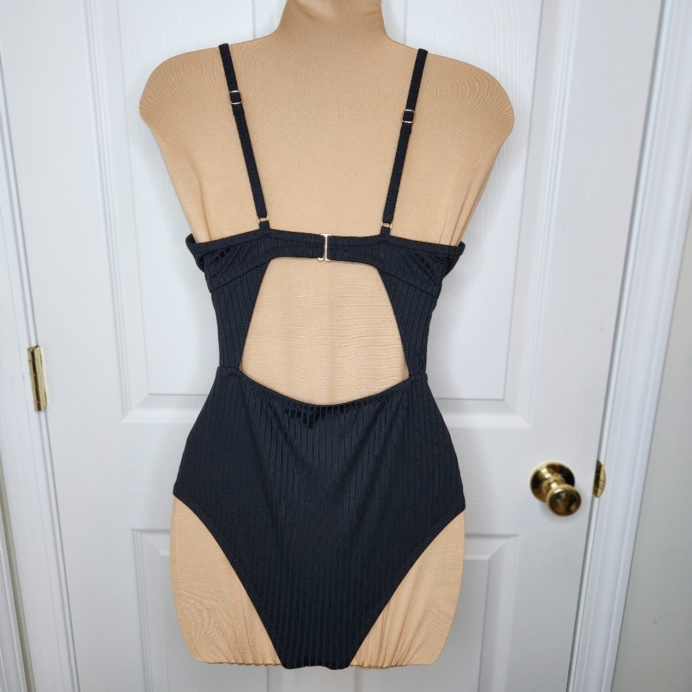 Shade & Shore Light Lift Ribbed Cut Out One Piece Bathing Suit Black 34D NWT - Picture 3 of 10